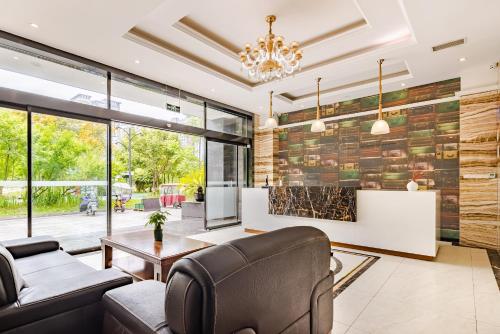 Chengdu Luhu Hotel - last minute hotel in Chengdu