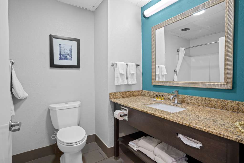 Blue Water Inn Suites BW Signature Collection - photo 40