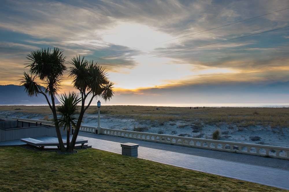 Inn of the Four Winds Oceanfront Seaside - photo 27