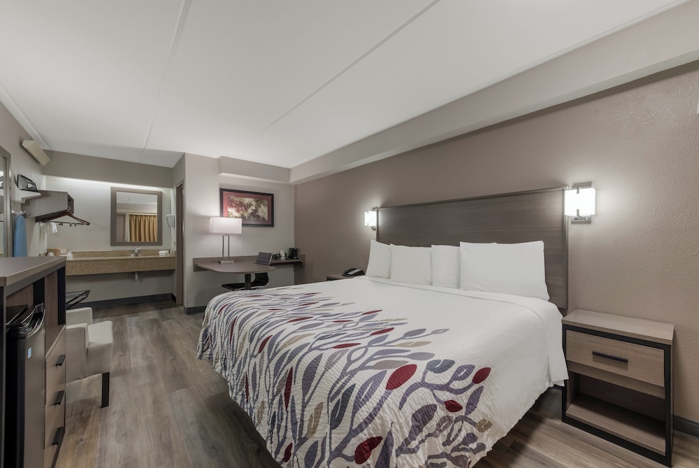 Red Roof Inn Hickory - photo 2