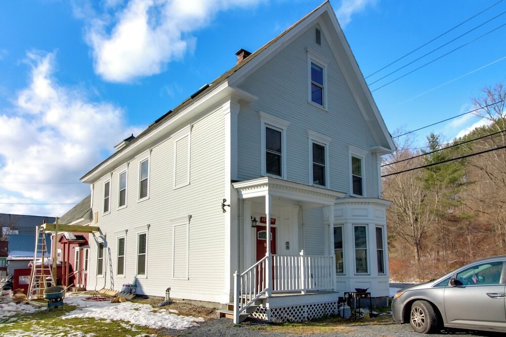 All Season Ludlow Apartment 3 Mi to Okemo Resort - photo 11