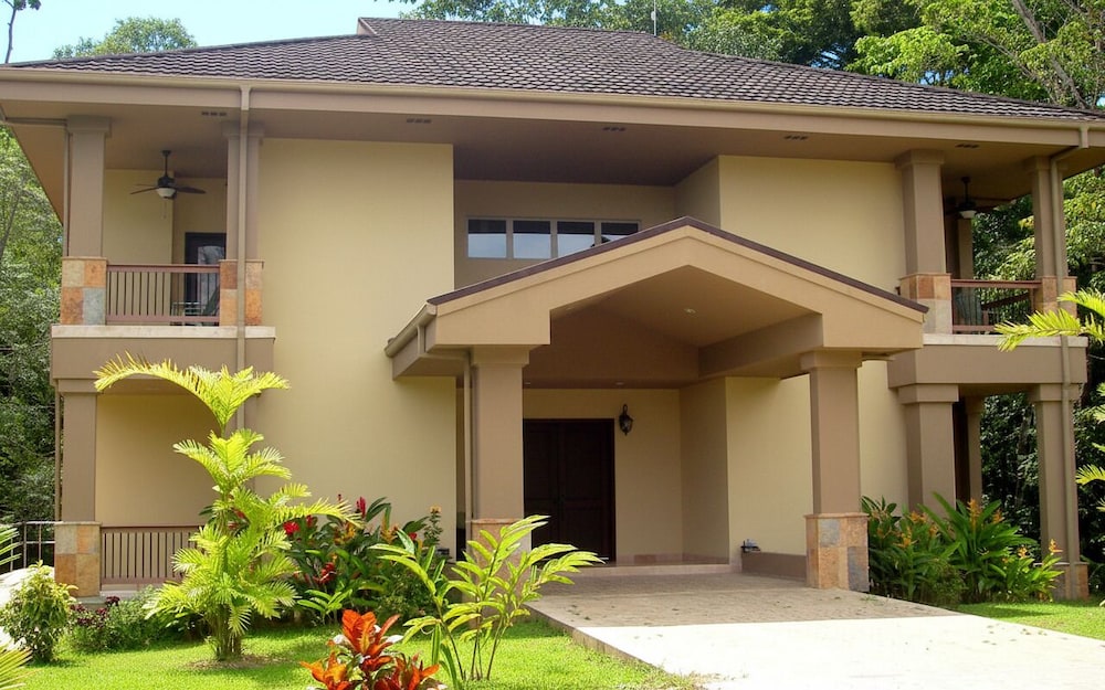 Red Frog Beach Island Resort in Bocas Del Toro, Panama