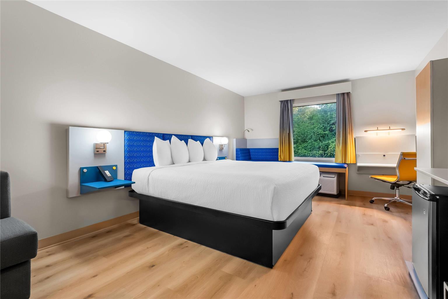 Microtel Inn and Suites by Wyndham Prattville Montgomery - photo 51