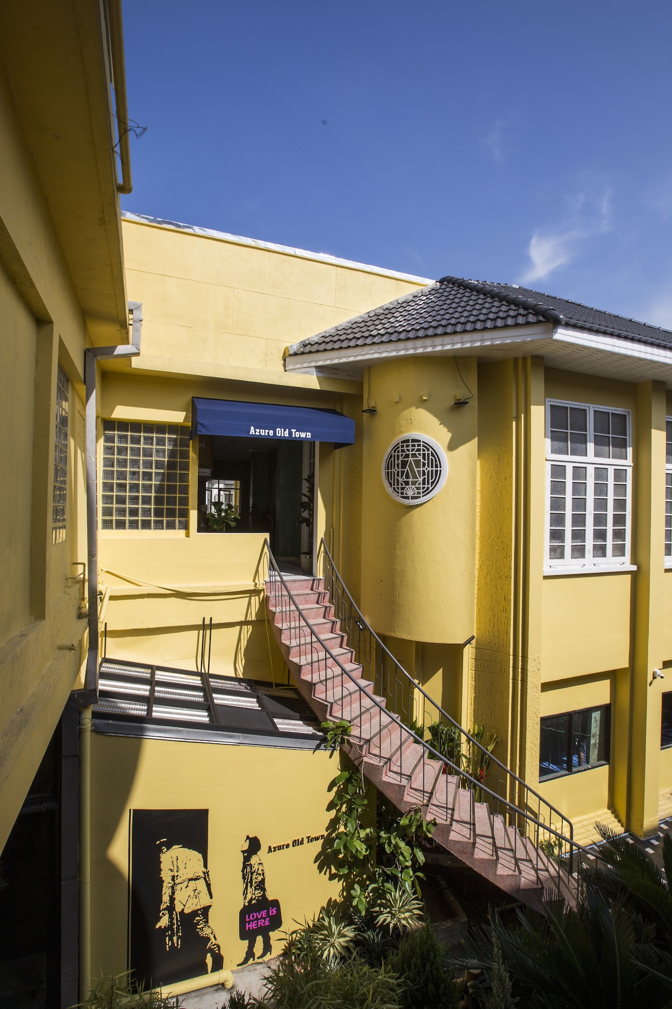 Azure Hostel Bangkok