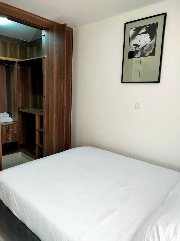 Amalia Apartments