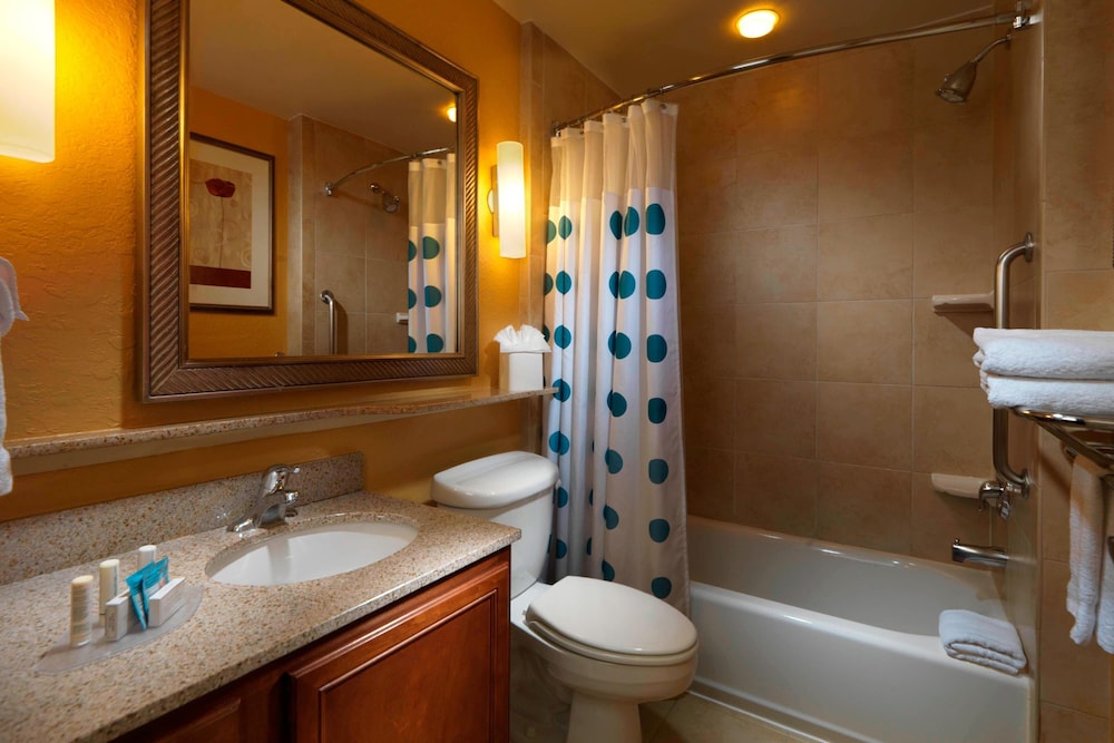 TownePlace Suites by Marriott Houston Intercontinental Arpt - photo 13