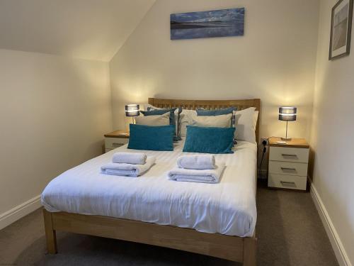 High Tide Cottage Part of the The Bay Filey Holiday Village with pool gym and direct beach access pub restaurant tennis and meadows walks