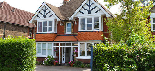 Rosemead Guest House — 4-Star Luxury Hotel in Horley, United Kingdom