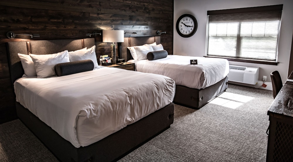 Ironworks Hotel - photo 9