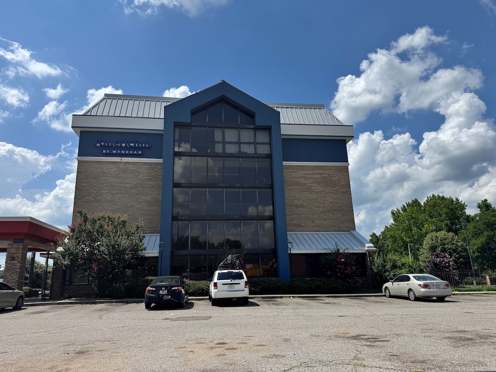 AmericInn by Wyndham Memphis East - photo 35