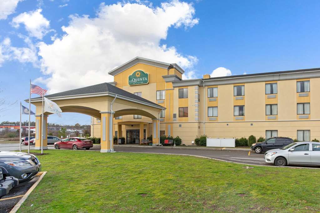 La Quinta Inn & Suites by Wyndham Richmond Kings Dominion - photo 3