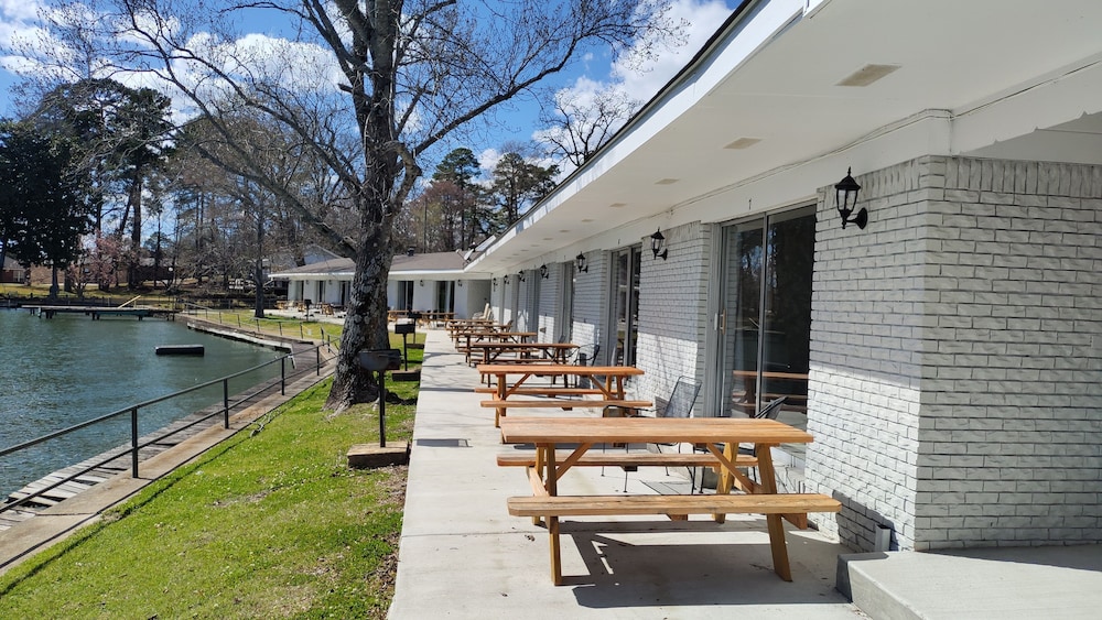 Willow Beach Resort - photo 30