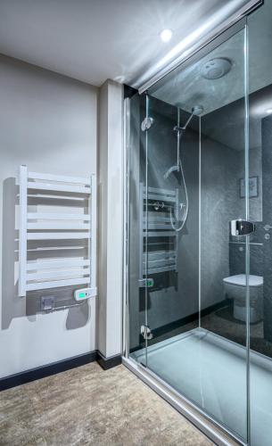 The Courtyard Apartment — 4-Star Luxury Hotel in Brampton, United Kingdom