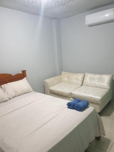 Cozy Retreat - last minute hotel in Unknown City