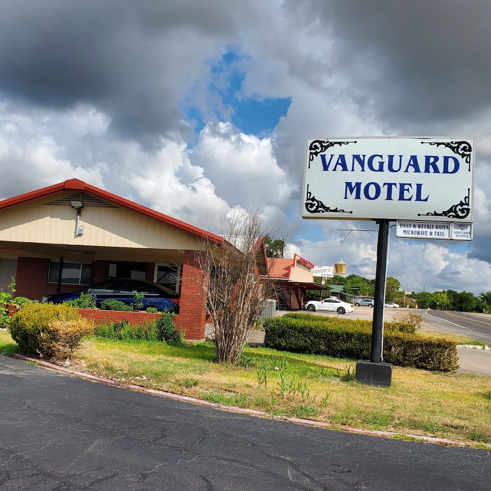 Vanguard Motel - photo 12