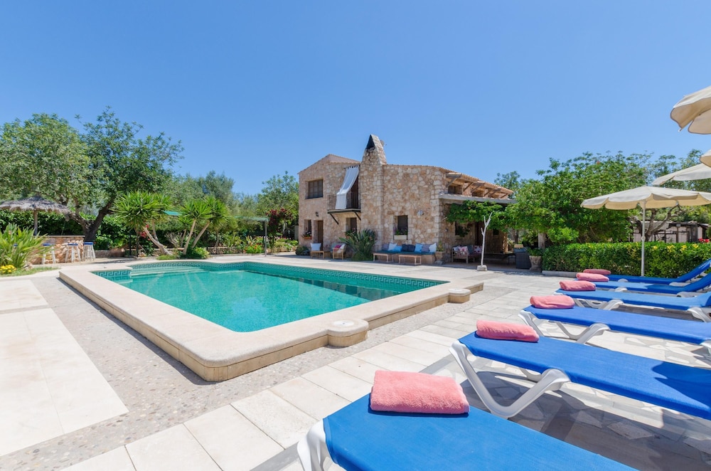 Can Rosillo - carbon neutral hotel in Llucmajor