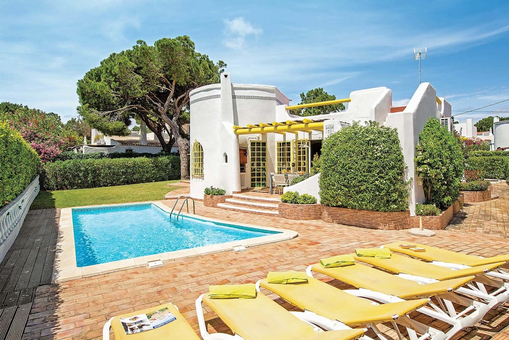 Located on a Quiet Cul de sac Just Within 1 Mile From the Centre of Vilamoura in Loule, Portugal