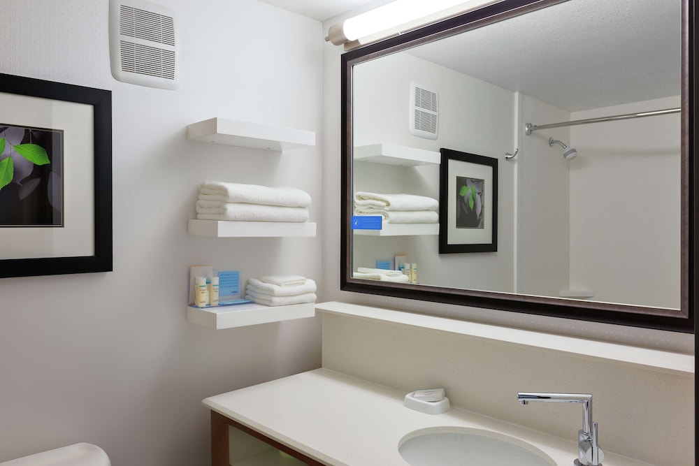 Hampton Inn & Suites Mountain View - photo 35