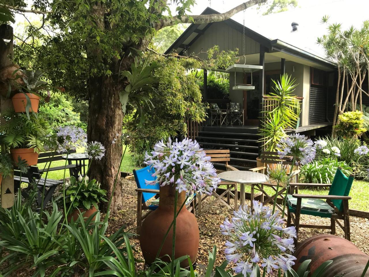 Pk Illusions — Maleny