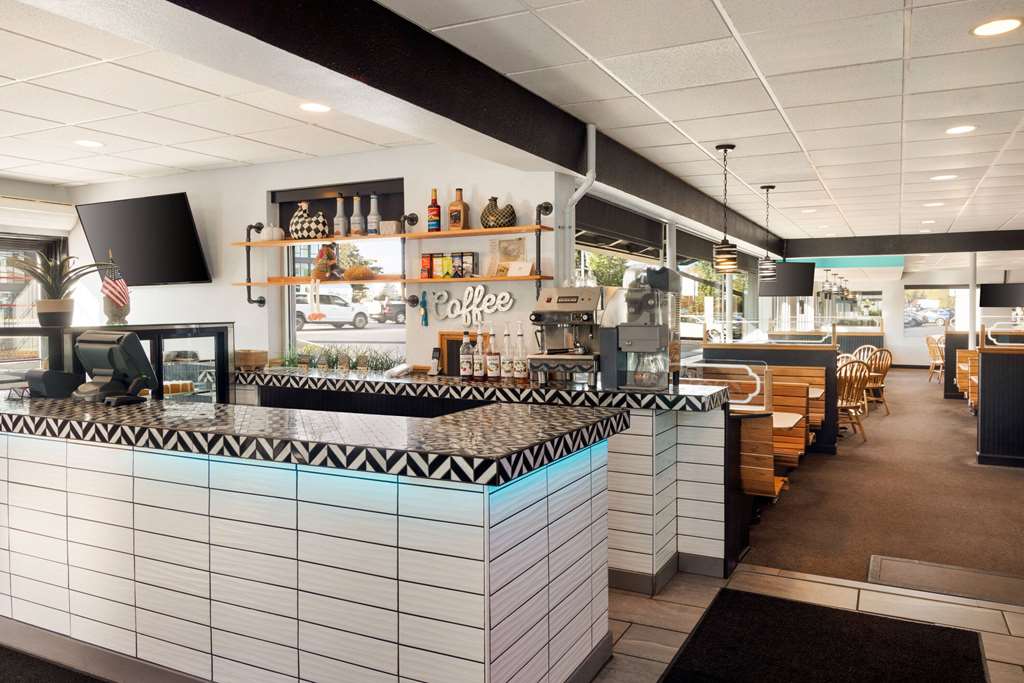 Ramada Plaza by Wyndham Portland - photo 56