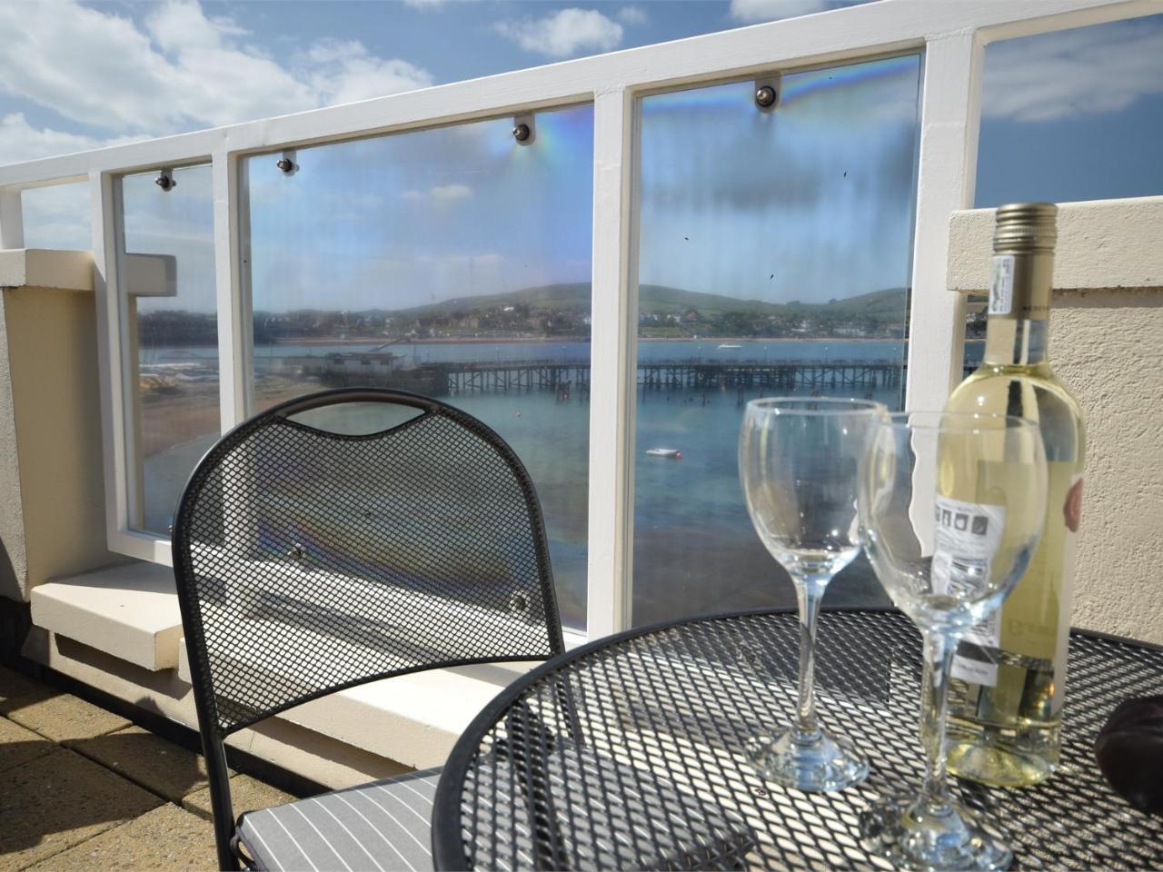 1 Bed in Swanage DC124 — 4-Star Luxury Hotel in Swanage, United Kingdom