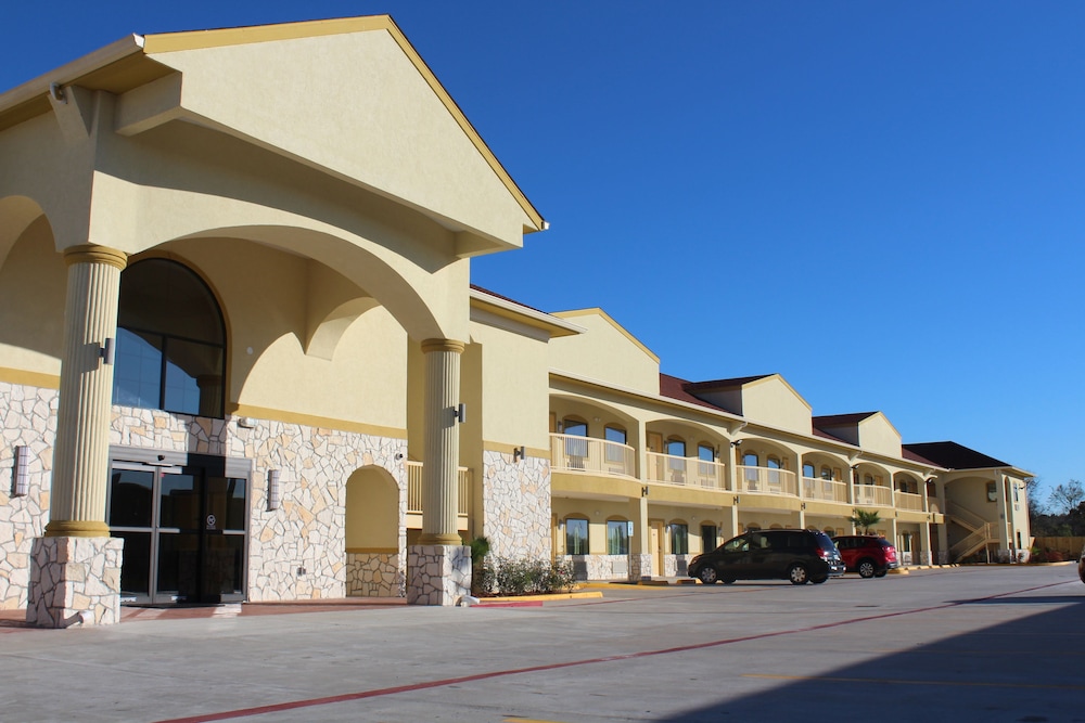 Express Inn & Suites Bush Airport in Humble, United States