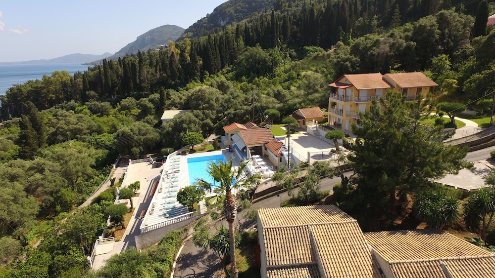 Brentanos Apartments A View of Paradise — 4-Star Luxury Hotel in Corfu, Greece