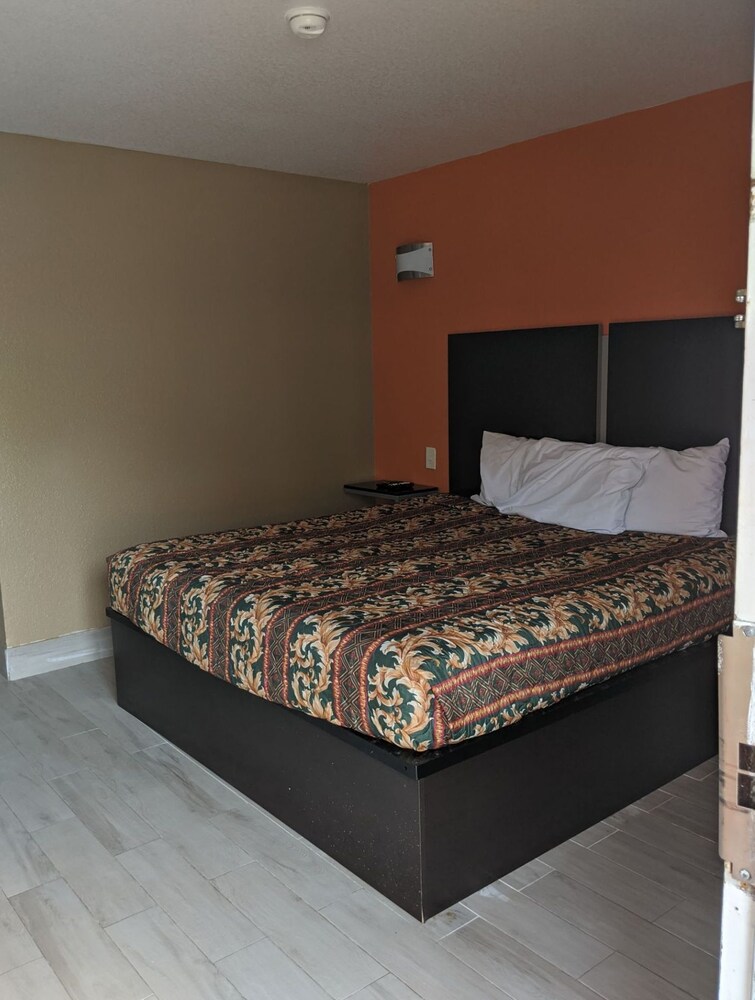 OYO Hotel Lake Charles Hwy 10 - photo 5