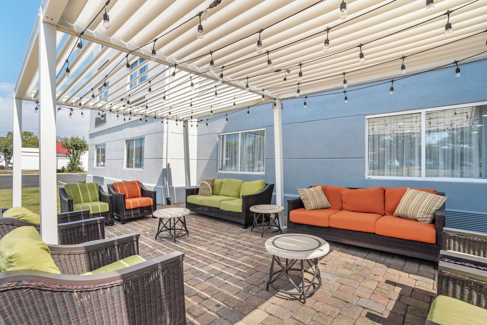 Spark by Hilton Kannapolis - photo 21