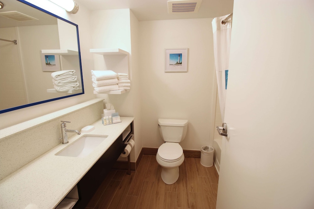 Hampton Inn & Suites Palm Coast - photo 24
