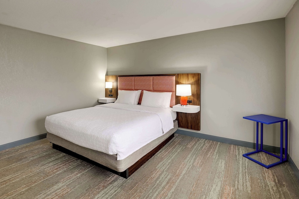 Hampton Inn & Suites St. Louis Edwardsville - photo 32