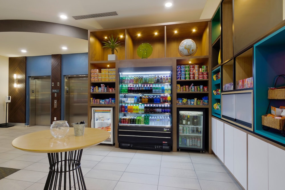 Holiday Inn Hotel & Suites Phoenix Airport By Ihg - photo 30
