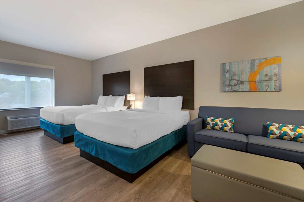 MainStay Suites Cincinnati University Uptown - photo 14