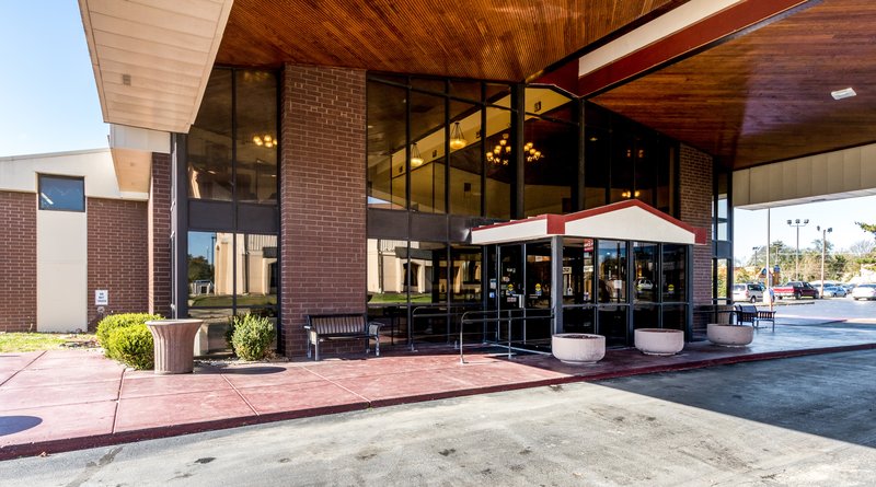 Red Roof Inn & Suites Terre Haute in Terre Haute, United States