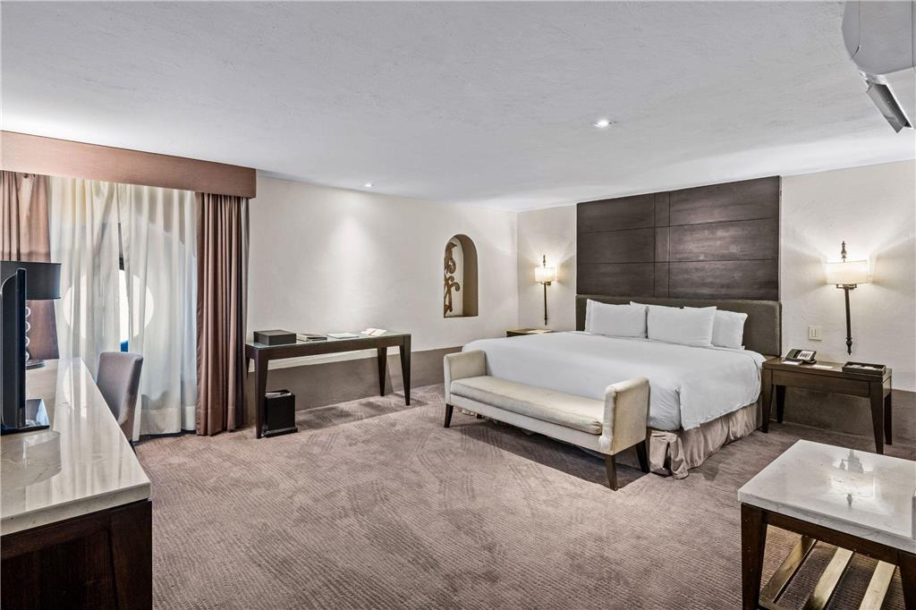 Grand Class Suite King