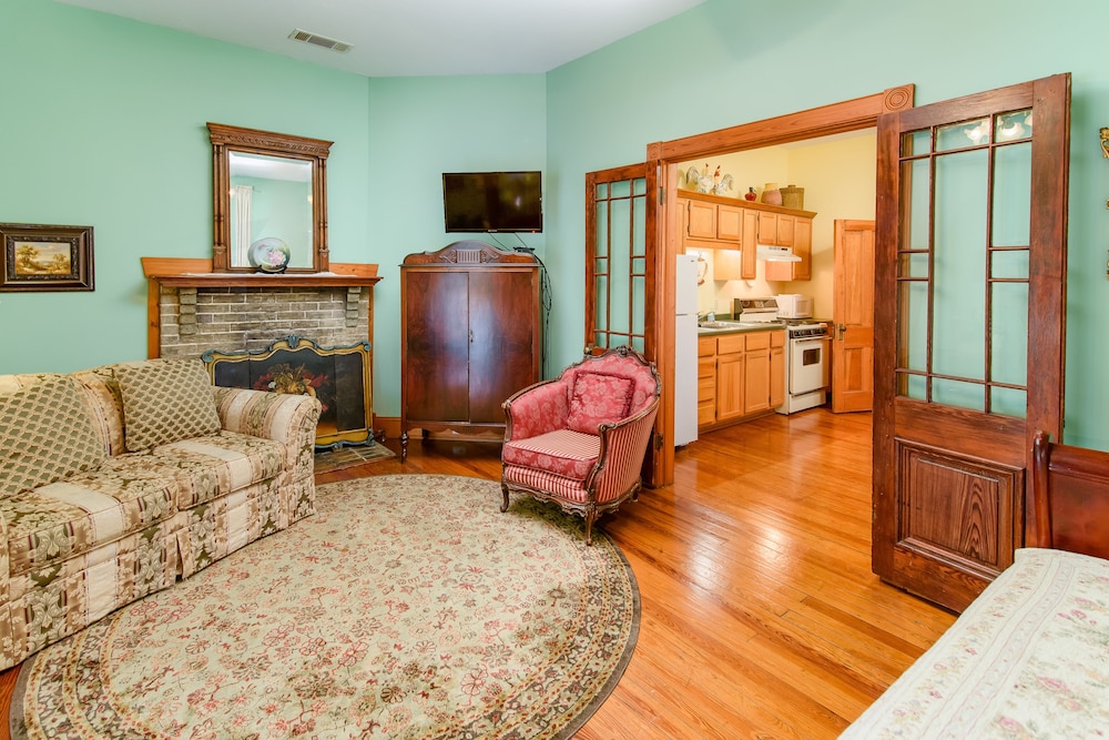 Sweetwater Branch Inn - photo 117