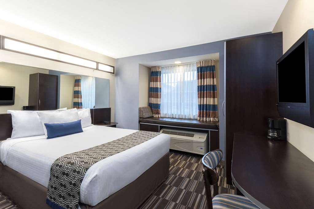 Microtel Inn & Suites by Wyndham Baton Rouge Airport - photo 8