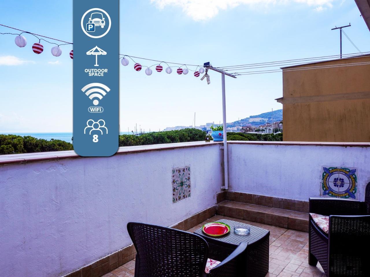 8 Posti Letto Con Parcheggio la Flacca in Gaeta, Italy