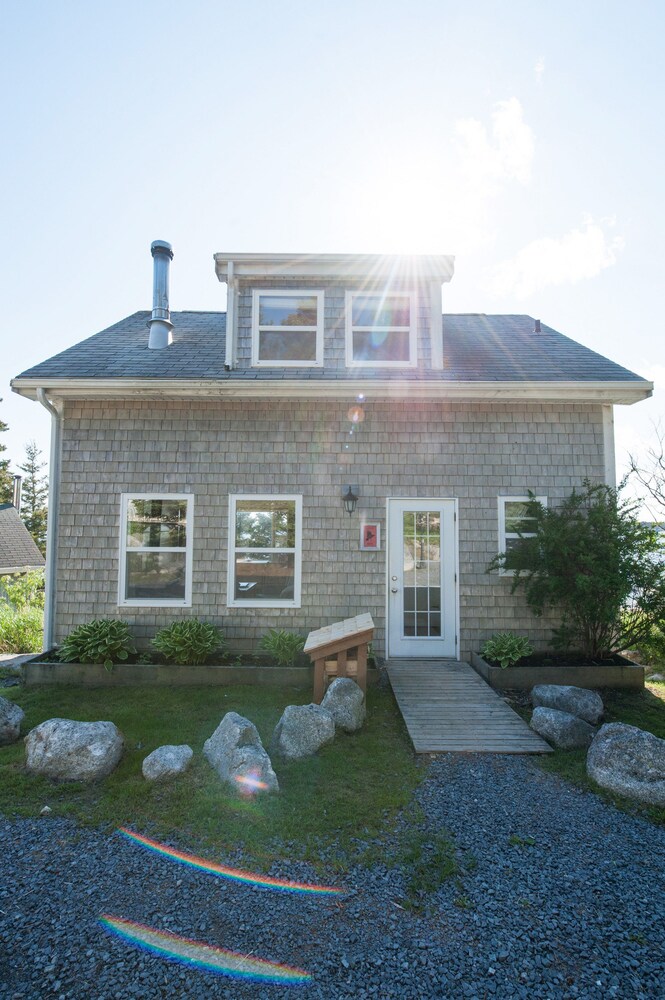 Oceanstone Seaside Resort — Halifax — photo 3