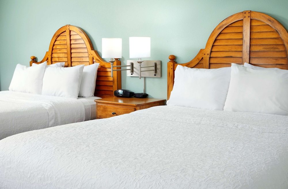 Hampton Inn & Suites Savannah Midtown - photo 9