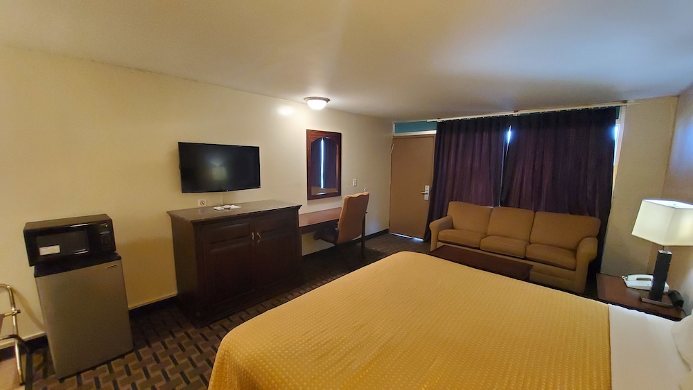 Marion Gray Plaza Motel - photo 13