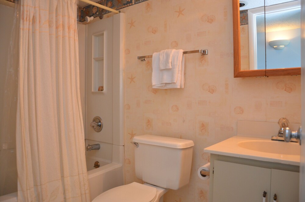Royal Garden Resort 1401 3 Bedroom Condo by RedAwning - photo 12