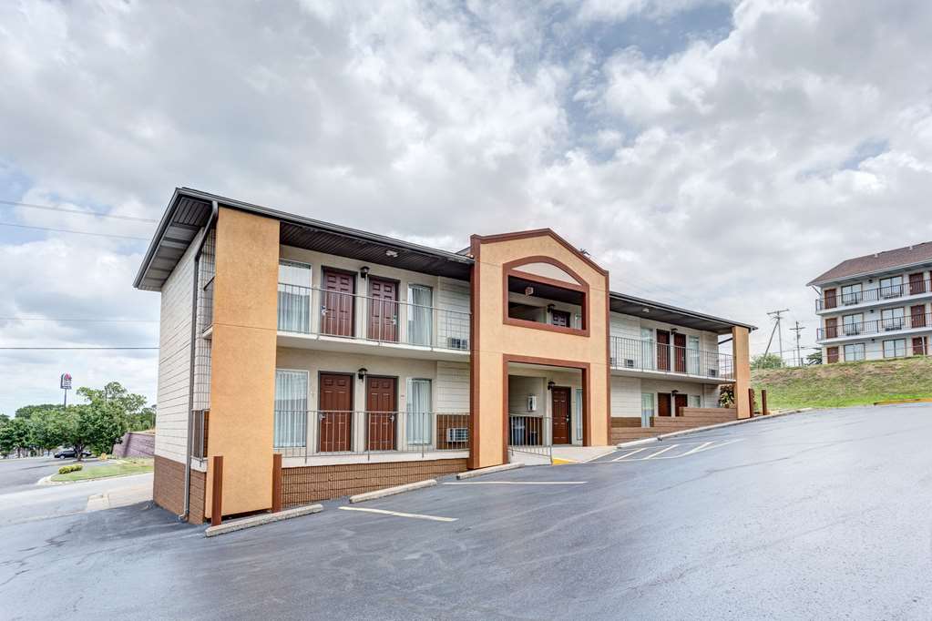 Quality Inn West - photo 4