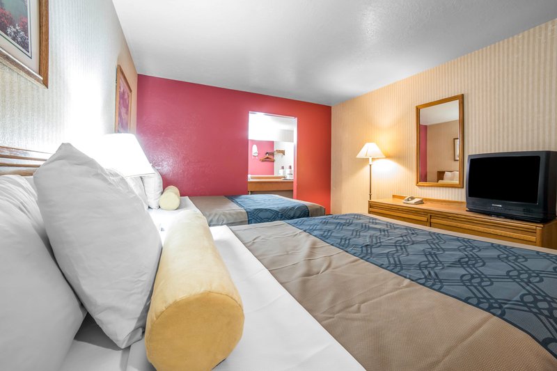 Rodeway Inn Red Hills - photo 22
