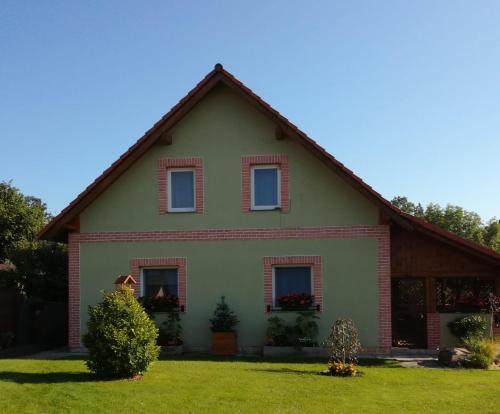 Slunečnice Ubytování v soukromí na Třeboňsku in Trebon, Czech Republic