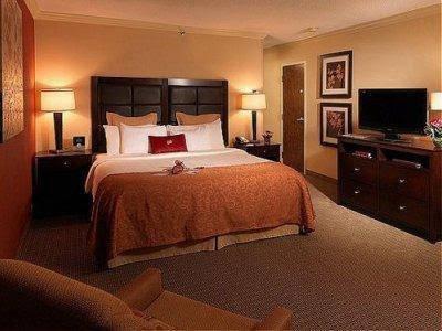 Crowne Plaza - photo 8
