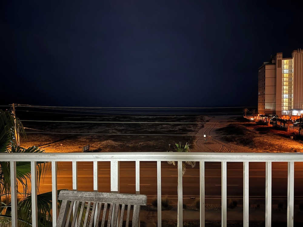 Direct Gulf Front Condo with Resort Pools with Hot Tubs Steps to Beach - photo 24