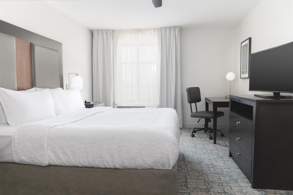 Homewood Suites by Hilton Wauwatosa Milwaukee - photo 12