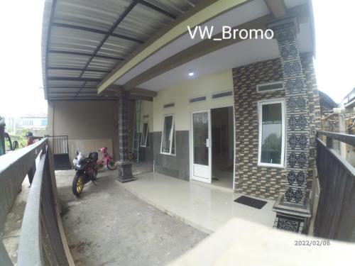 Wijayanti's Villa — 4-Star Luxury Hotel in Probolinggo, Indonesia