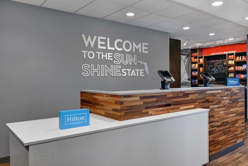 Hampton Inn & Suites MacClenny I 10 - photo 6